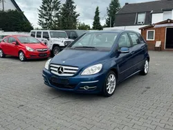 Blau Gebraucht 2010 Mercedes B180 Sport Edition Van / Kleinbus | 9.490 € (Teuer)