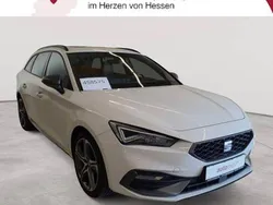 Weiss Gebraucht 2022 Seat Leon FR Limousine | 17.389 € (Fairer Preis)