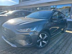 Grau Gebraucht 2024 Ford Focus Active Limousine | 23.490 € (Fairer Preis)