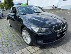 Schwarz Gebraucht 2007 BMW 325 Coupé | 8.700 €