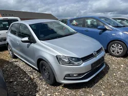 Silber Gebraucht 2016 VW Polo Comfortline Limousine | 2.900 € (Superpreis)