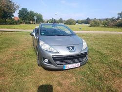Grau Gebraucht 2013 Peugeot 207 CC Active Cabrio | 6.990 € (Etwas zu teuer)