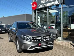 Mountaingrau met. Gebraucht 2017 Mercedes GLA180 Style SUV | 19.990 € (Fairer Preis)