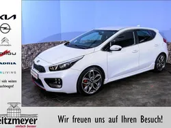 Weiß Gebraucht 2017 Kia Ceed GT-Challenge Limousine | 15.000 € (Etwas zu teuer)