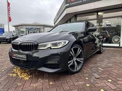 Schwarz Gebraucht 2019 BMW 320 M Sport Kombi | 20.790 € (Fairer Preis)