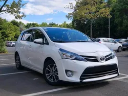 Weiß Gebraucht 2014 Toyota Verso Skyview Edition Van / Kleinbus | 9.300 € (Etwas zu teuer)