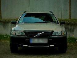 Braun Gebraucht 2003 Volvo XC70 Kombi | 2.000 € (Fairer Preis)