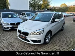Weiß Gebraucht 2015 BMW 218 Active Tourer Basis Van / Kleinbus | 13.999 € (Fairer Preis)