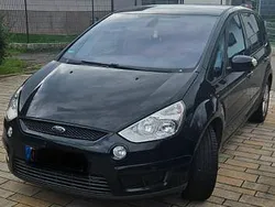 Schwarz Gebraucht 2010 Ford S-MAX Titanium Van / Kleinbus | 3.050 € (Superpreis)