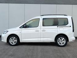 Candyweiß Gebraucht 2024 VW Caddy Life Van / Kleinbus | 29.280 € (Fairer Preis)