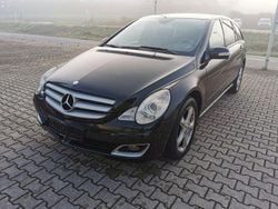 Schwarz Gebraucht 2008 Mercedes R320 AMG line Van / Kleinbus | 5.290 € (Superpreis)