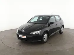Schwarz Gebraucht 2016 Skoda Fabia Cool Edition Limousine | 8.790 € (Fairer Preis)