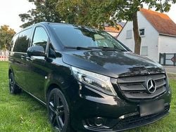 Schwarz Gebraucht 2015 Mercedes Vito Kombi | 22.500 € (Teuer)