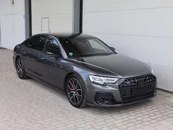Grau Gebraucht 2023 Audi A8L S-Line Limousine | 77.900 € (Fairer Preis)