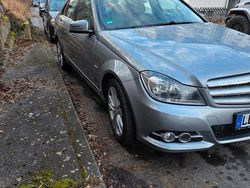 Grau Gebraucht 2011 Mercedes C200 Avantgarde Limousine | 8.800 € (Fairer Preis)