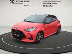 Tokio fusion rot metallic, dach schwarz Gebraucht 2020 Toyota Yaris Hybrid Edition Limousine | 19.440 € (Fairer Preis)