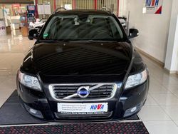Schwarz Gebraucht 2011 Volvo V50 Business Edition Kombi | 6.290 € (Etwas zu teuer)