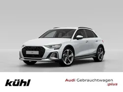 Gletscherweiß metallic Gebraucht 2024 Audi A3 Sport Limousine | 33.390 € (Teuer)