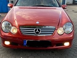 Orange Gebraucht 2002 Mercedes C220 Coupé | 3.499 € (Etwas zu teuer)