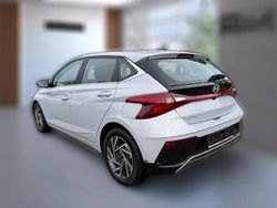 Metallic Gebraucht 2024 Hyundai i20 Advanced | 20.110 € (Fairer Preis)