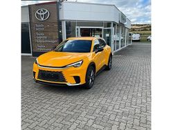 Sonnengelb Gebraucht 2025 Lexus LBX SUV | 35.990 € (Fairer Preis)
