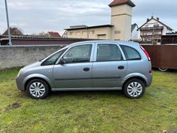 Grau Gebraucht 2004 Opel Meriva Van / Kleinbus | 1.700 € (Superpreis)