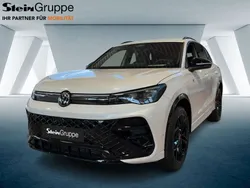 Oryxweiß perlmutteffekt Gebraucht 2025 VW Tiguan R-line SUV | 65.980 €