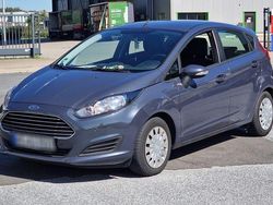 Grau Gebraucht 2014 Ford Fiesta SYNC Edition Limousine | 4.199 €