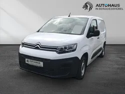 Weiß Gebraucht 2022 Citroën Berlingo Van / Kleinbus | 19.900 € (Etwas zu teuer)