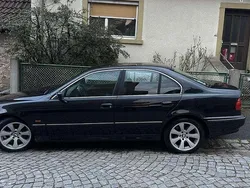 Schwarz Gebraucht 2000 BMW 520 Limousine | 2.300 € (Fairer Preis)