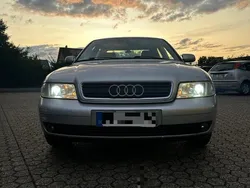 Silber Gebraucht 2000 Audi A4 Limousine | 2.200 € (Fairer Preis)