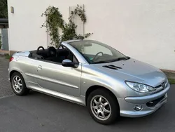 Silber Gebraucht 2005 Peugeot 206 CC Cabrio | 2.800 € (Etwas zu teuer)