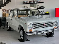Weiß Gebraucht 1978 Lada 2101 Limousine | 9.999 €