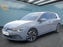 Grau Gebraucht 2021 VW Golf VIII Kleinwagen | 17.887 € (Guter Preis)