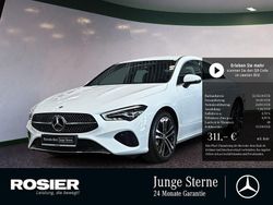 Weiss / polarweiß Gebraucht 2024 Mercedes CLA180 Advanced Limousine | 32.155 € (Fairer Preis)