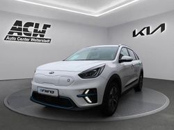 Weiß Gebraucht 2021 Kia e-Niro Spirit SUV | 21.770 € (Fairer Preis)