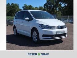 Pure white Gebraucht 2024 VW Touran Comfortline Van / Kleinbus | 35.950 € (Fairer Preis)