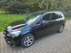 Schwarz Gebraucht 2017 BMW 218 Gran Tourer Luxury Line Van / Kleinbus | 13.450 € (Fairer Preis)
