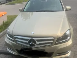 Schwarz Gebraucht 2012 Mercedes C250 Limousine | 14.500 € (Fairer Preis)