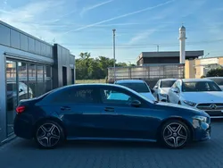 Blau Gebraucht 2020 Mercedes A180 AMG Limousine | 24.490 € (Guter Preis)