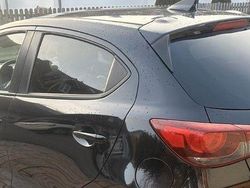 Schwarz Gebraucht 2020 Mazda 2 Kleinwagen | 14.000 € (Fairer Preis)