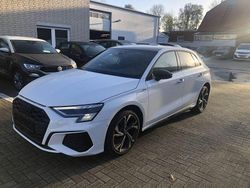 Weiß Gebraucht 2022 Audi A3 Sportback e-tron S-Line Limousine | 30.500 € (Teuer)