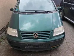 Grün Gebraucht 2000 VW Sharan Van / Kleinbus | 600 € (Guter Preis)