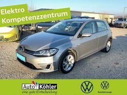 Tungsten silver metallic Gebraucht 2020 VW Golf Limousine | 15.800 €