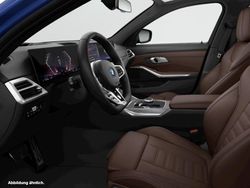 Blau Gebraucht 2024 BMW 330e Kombi | 58.467 €