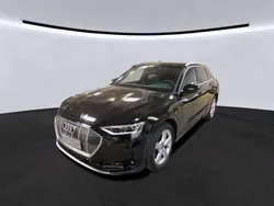 Mythosschwarz metallic Gebraucht 2023 Audi e-tron Advanced SUV | 40.795 € (Guter Preis)