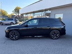 Schwarz Gebraucht 2022 BMW iX Sport Line SUV | 64.980 € (Etwas zu teuer)