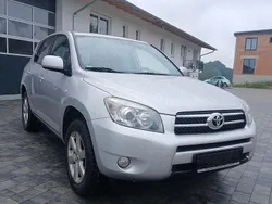 Silber Gebraucht 2008 Toyota RAV4 Sol SUV | 5.850 € (Superpreis)
