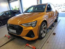 Gold Gebraucht 2022 Audi e-tron Sportback Sport SUV | 49.999 € (Teuer)