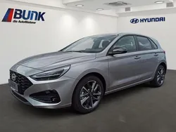 Shimmering silver Neu 2025 Hyundai i30 Advantage Limousine | 25.490 € (Fairer Preis)